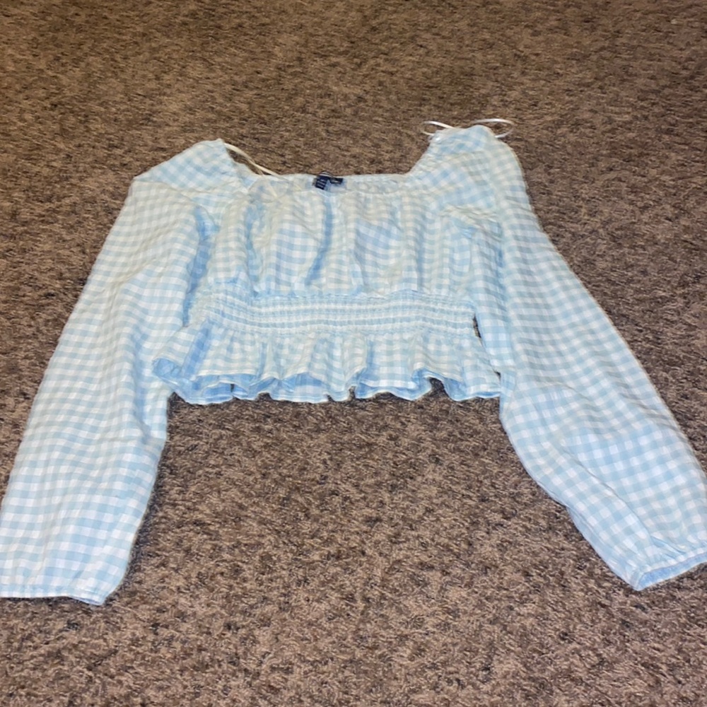 blue and white puff shoulder shirt